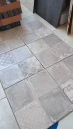 Cerámica - CALCAREO DECO GRIS 45X45 - Imagen 2